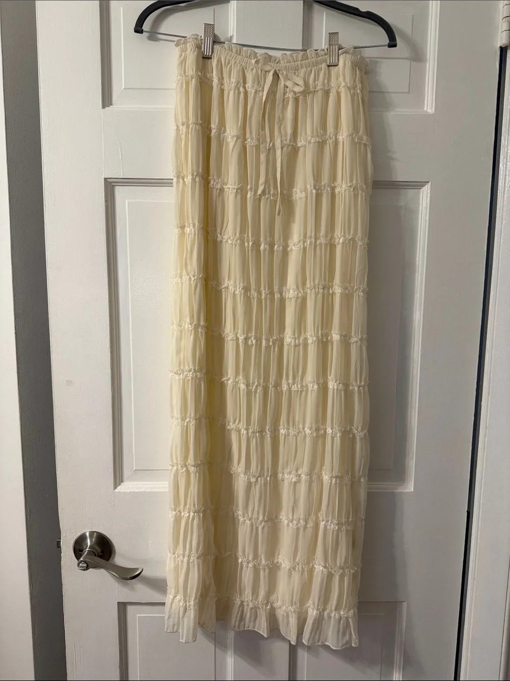 Women's Cream Ruffled Set - Picture 3 of 5